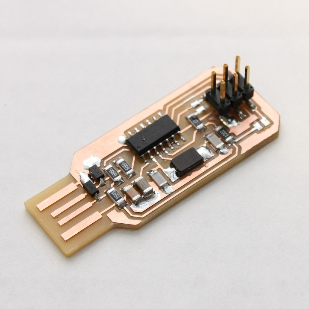 Берут плату. Usb2lpt attiny2313. Attiny13 PCB. Attiny88-mmh. USB PCB-xyg24.